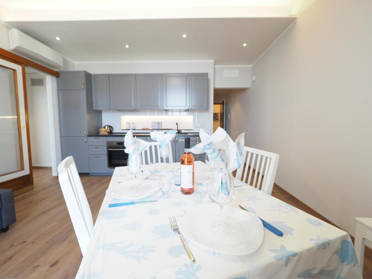 Appartement Dimora Sottoripa 87b Di Fronte All'acquario - Genovabnb It Genua